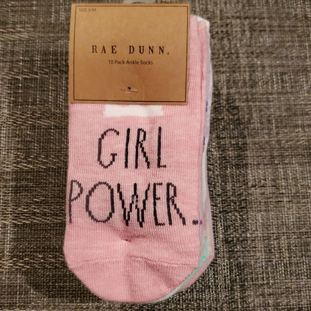 NWT Rae Dunn Womens S/M Girl Power-themed 10 Pack Ankle Socks